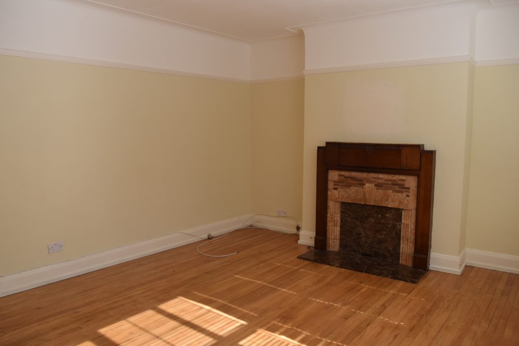 1.3. The Downs Court Rm1 - Before
